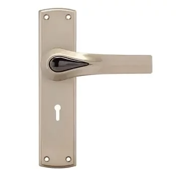 ATOM LOCK SIZE 65MM DOUBLE STAGE LOCKING SIZE: 205MM (8”) O 38 SATIN BLACK LEVER HANDLES ATOM