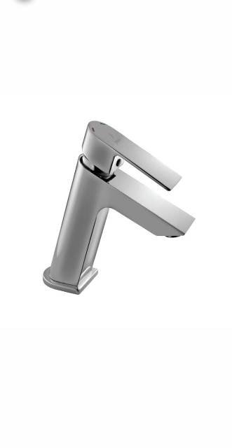 Single Lever Basin Mixer | Model : LYR-CHR-38001B
