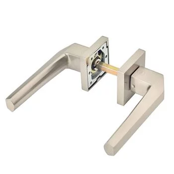 YALE SOLID BRASS LEVER HANDLE YPBL-804 WITH A PAIR OF ESCUTCHEON (STAINLESS S YALE Model: YPBL-804-SS